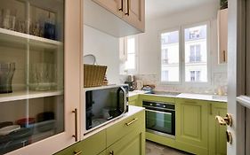 Superbe Appartement A 2 Min A Pied De La Station De Metro